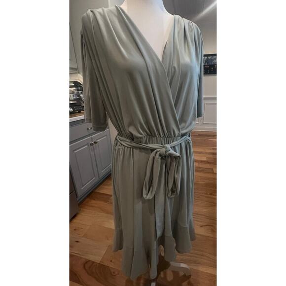 RED STAR NWT SAGE GREEN RUFFLED HEM WRAP TOP DRESS WAIST TIE WOMENS 1X - Picture 4 of 10